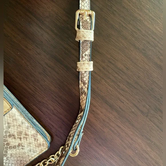 Fake snake skin bag - Picture 3 of 5